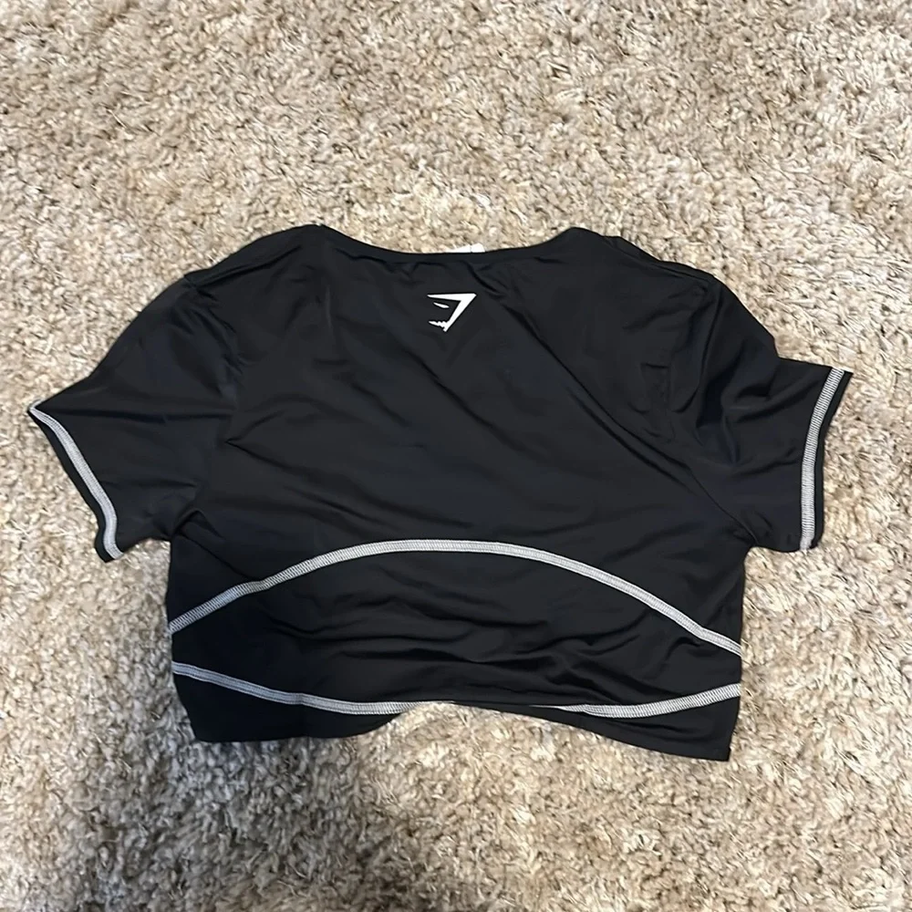 GYMSHARK STITCH FEATURE CROP TOP - Picture 2 of 5